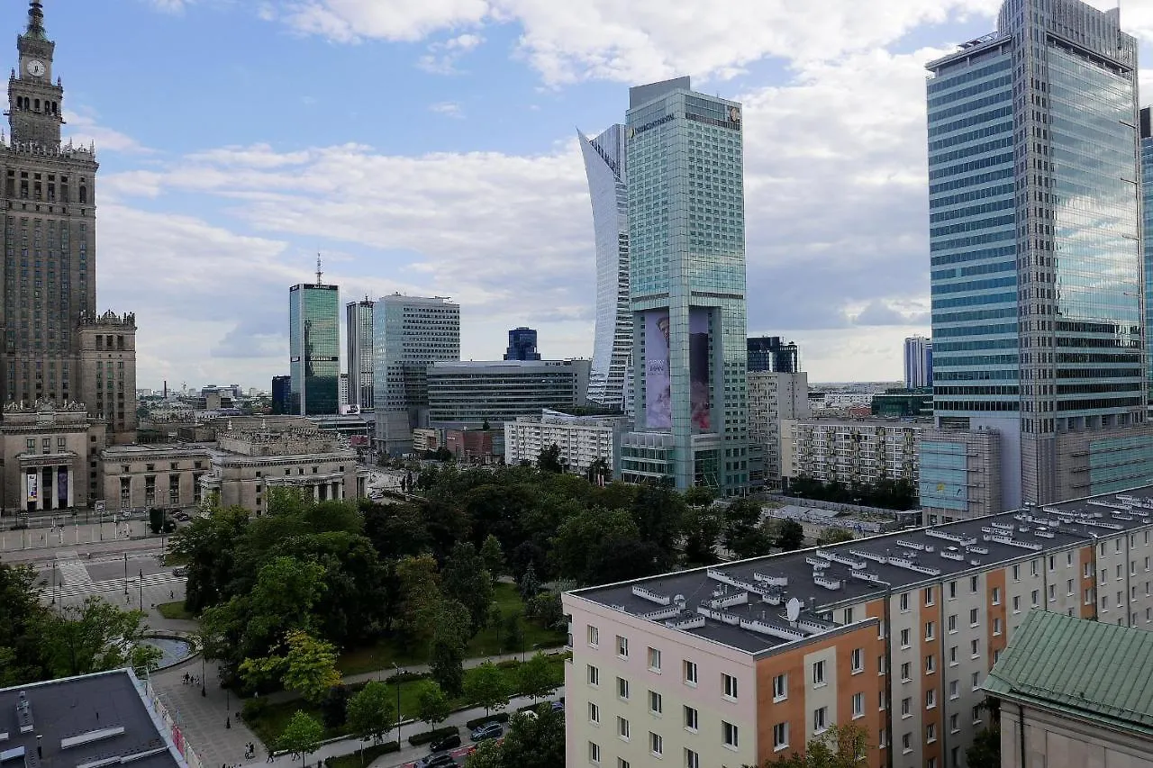 Warsaw City Center 0*,